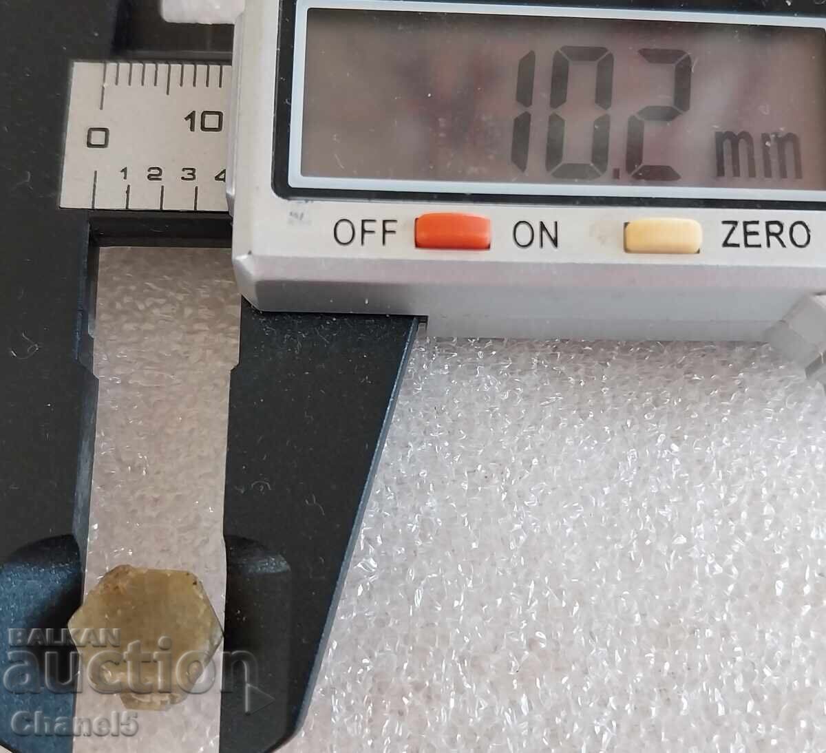 Auction  NATURAL UNTREATED GREEN SAPPHIRE - (260)