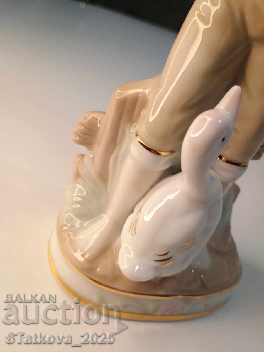 Porcelain figurine with price € 17.90 | 35.01 BGN Porcelain figurine with price € 17.90 | 35.01 BGN
