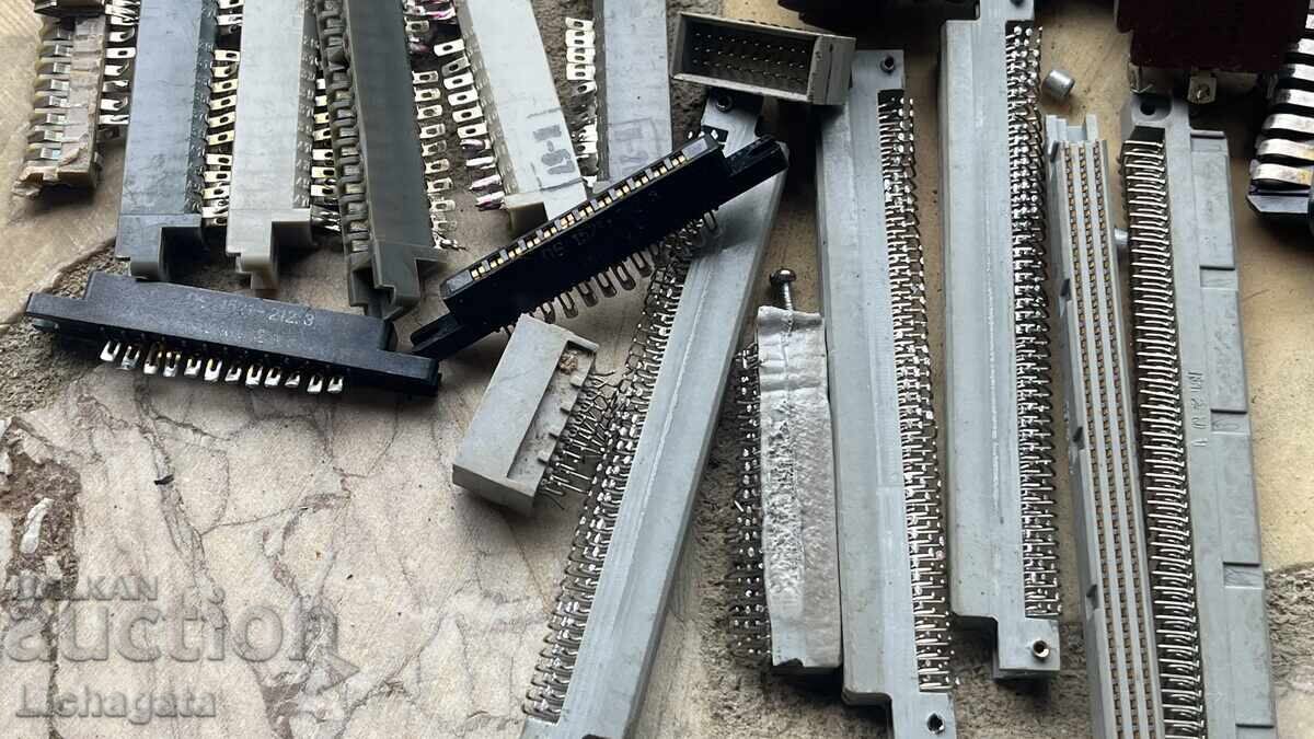 Auction  Electronic scrap. Boards. Couplings