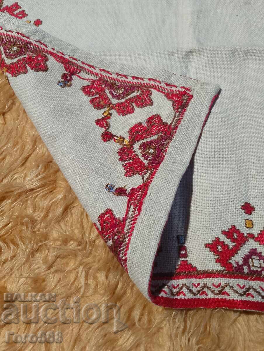 Малка покривка 13 с цена € 1.00 | 1.96 лв.