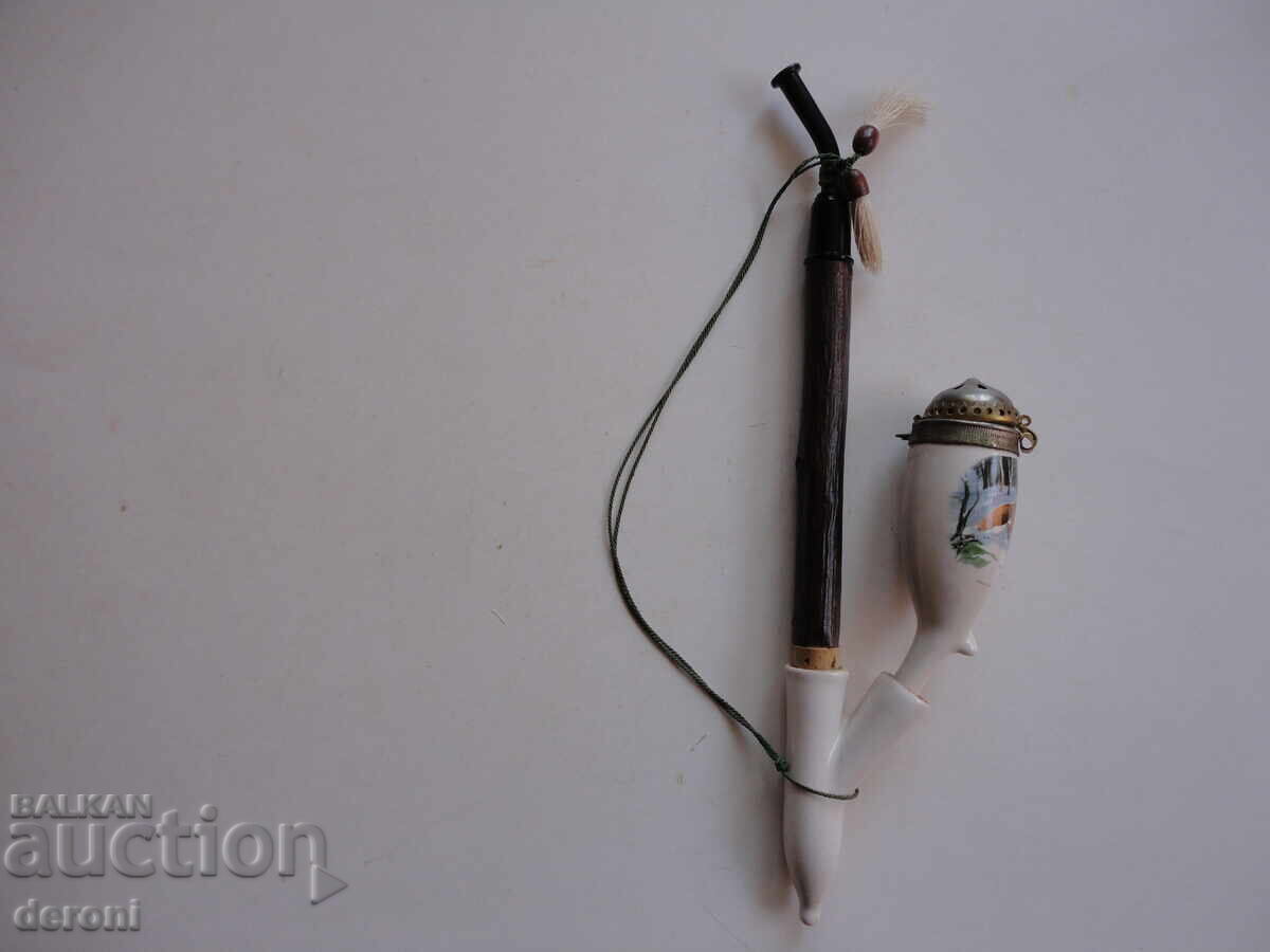 Auction  Excellent large porcelain chibouk pipe