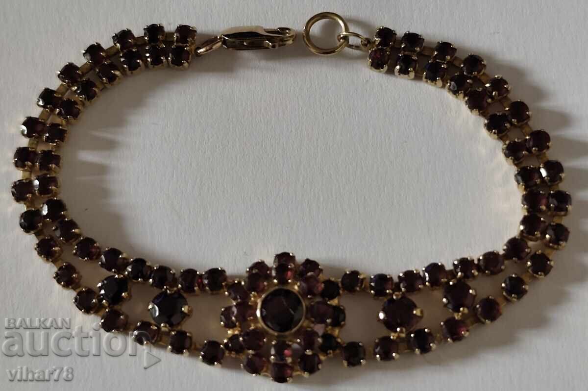Gold bracelet 8 karat with Bohemian garnets - 6