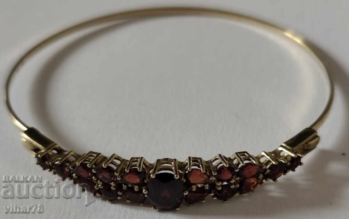 Gold bracelet 8 karat with garnet - 6