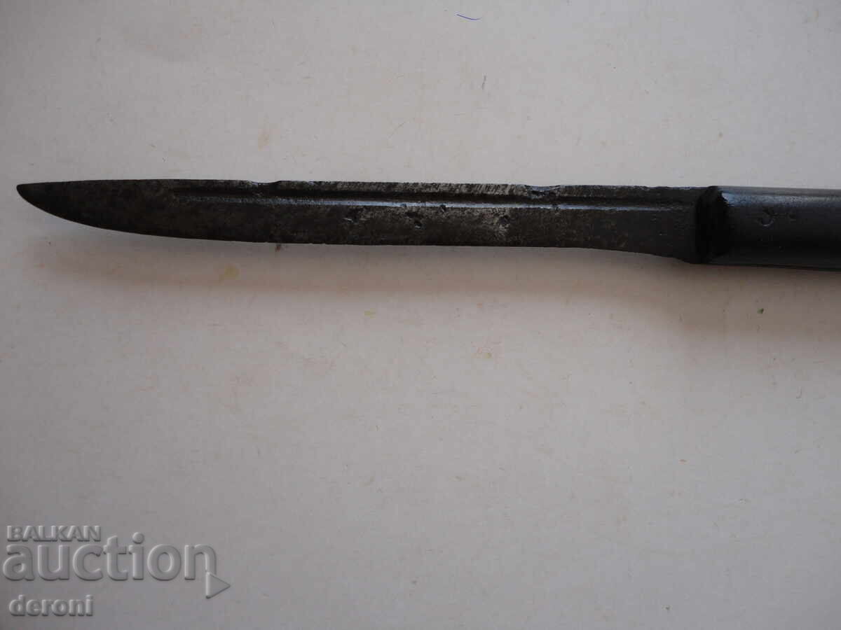 Cuțit gabrovan vechi cu preț € 40.90 | 79.99 BGN