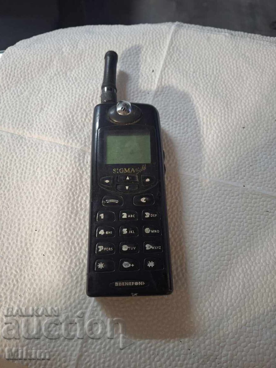 Auction  Old mobile phone Benefon Sigma