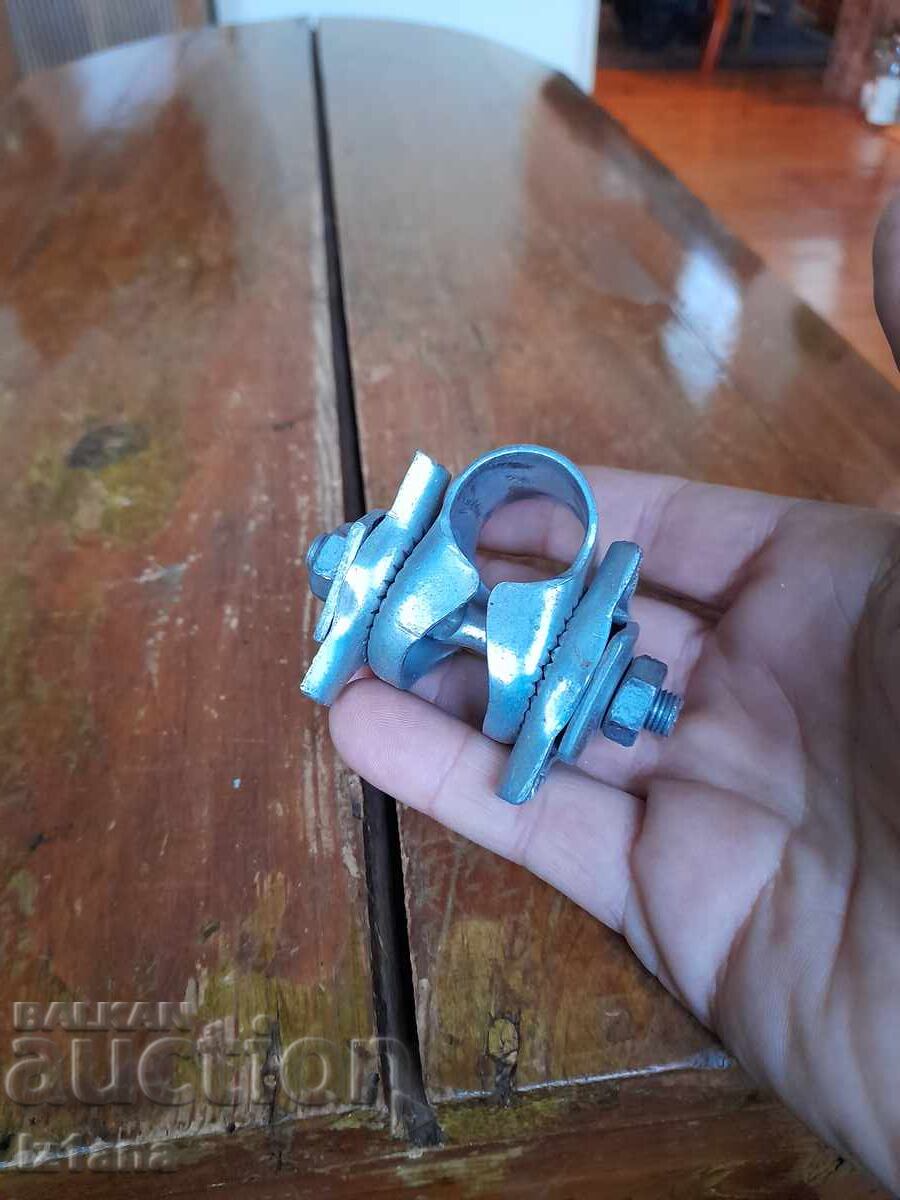 Παλιά σφιγκτήρας σέλας ποδηλάτου με τιμή € 23.01 | 45.00 BGN