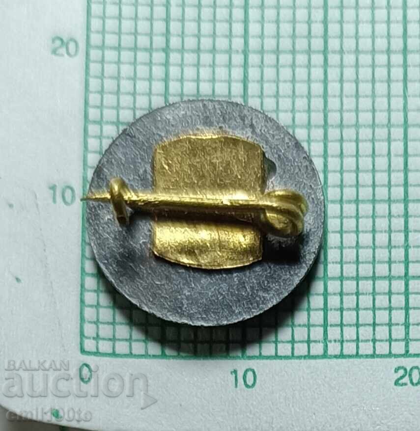 Σήμα - Η Νεολαία Κατηγορεί τον Ιμπεριαλισμό - 5