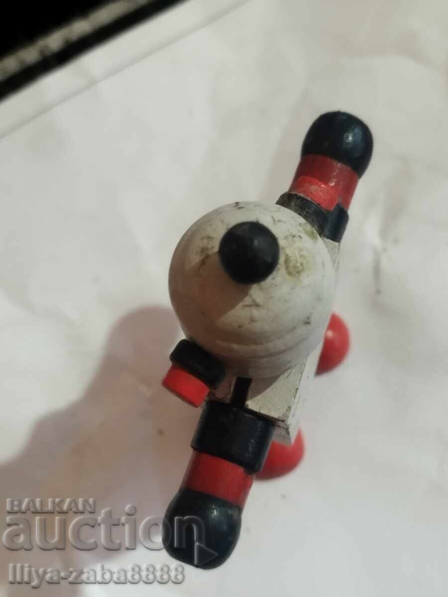 Delivery of Retro wooden robot - Collectible toy with movable parts Delivery of Retro wooden robot - Collectible toy with movable parts