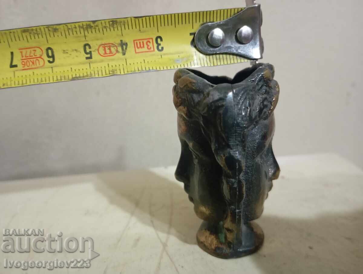 Cutie pentru scobitori cu preț € 20.45 | 40.00 BGN Cutie pentru scobitori cu preț € 20.45 | 40.00 BGN