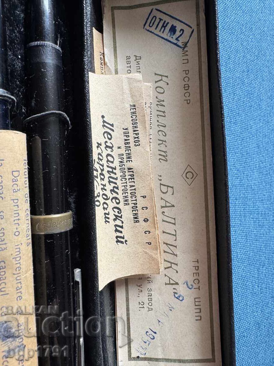 Доставка на Лот от 5 броя писалки