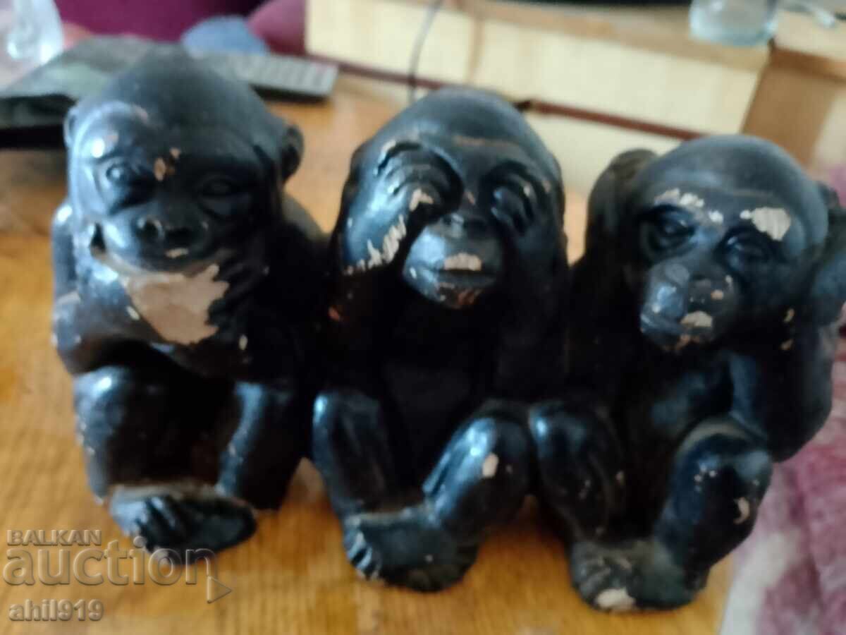 Οι τρεις πίθηκοι με τιμή € 10.23 | 20.01 BGN