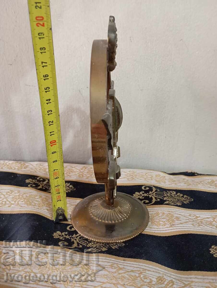 Reclamă de masă, suvenir Bentley cu preț € 47.55 | 93.00 BGN Reclamă de masă, suvenir Bentley cu preț € 47.55 | 93.00 BGN