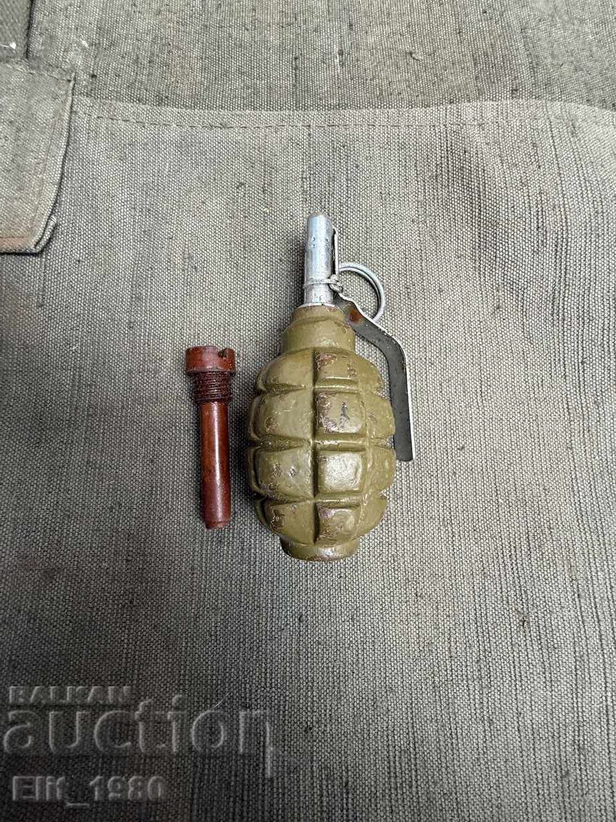 Grenadă de mână cu preț € 18.00 | 35.20 BGN