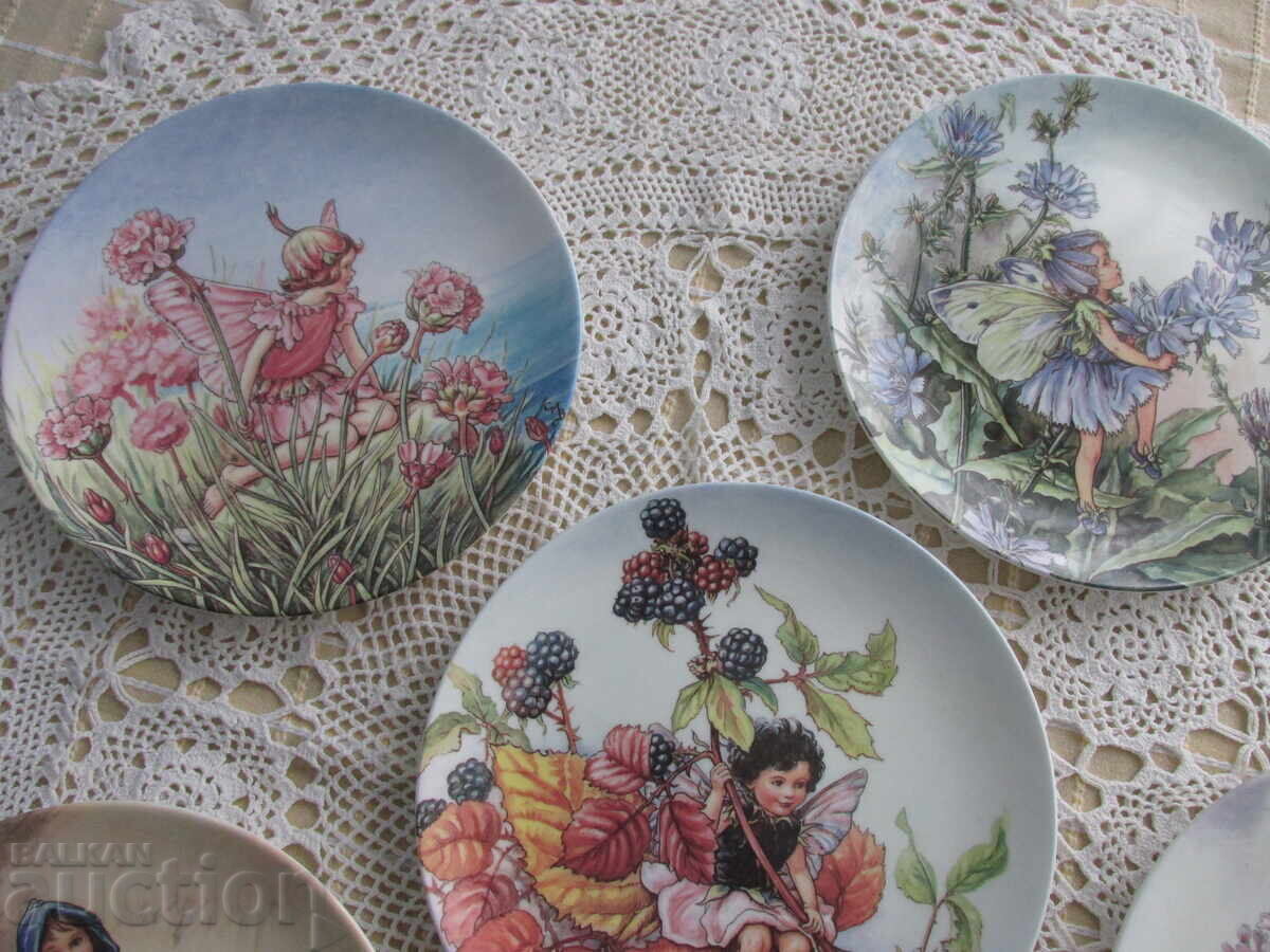 Auction Porcelain plates collection, 6 pcs Auction Porcelain plates collection, 6 pcs