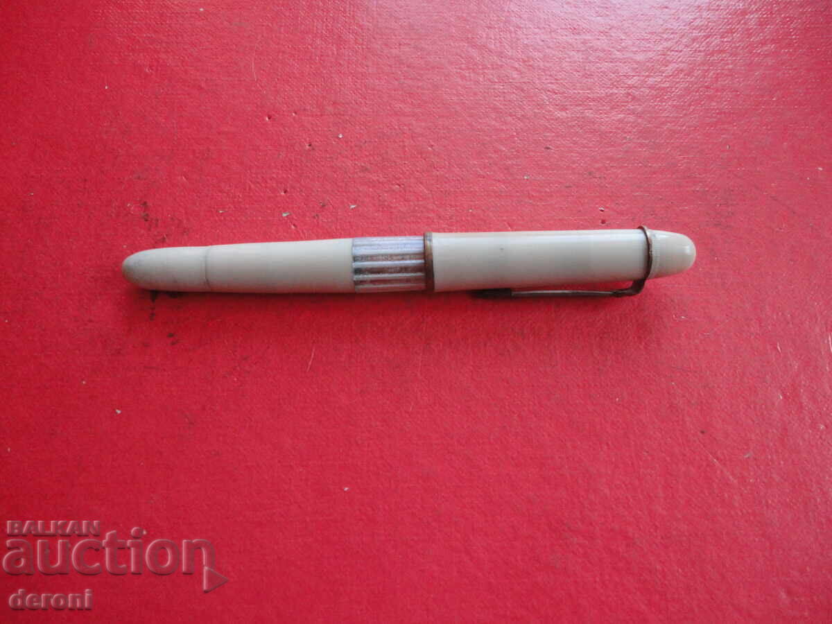 Μπακελιτένιο στυλό με τιμή € 7.67 | 15.00 BGN Μπακελιτένιο στυλό με τιμή € 7.67 | 15.00 BGN