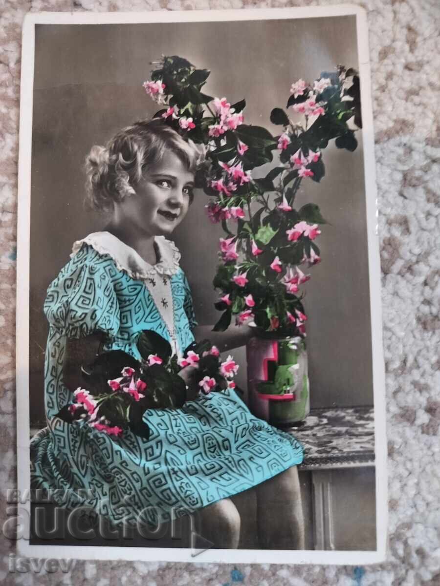 Auction  Beautiful Old Postcard with a Child 1943