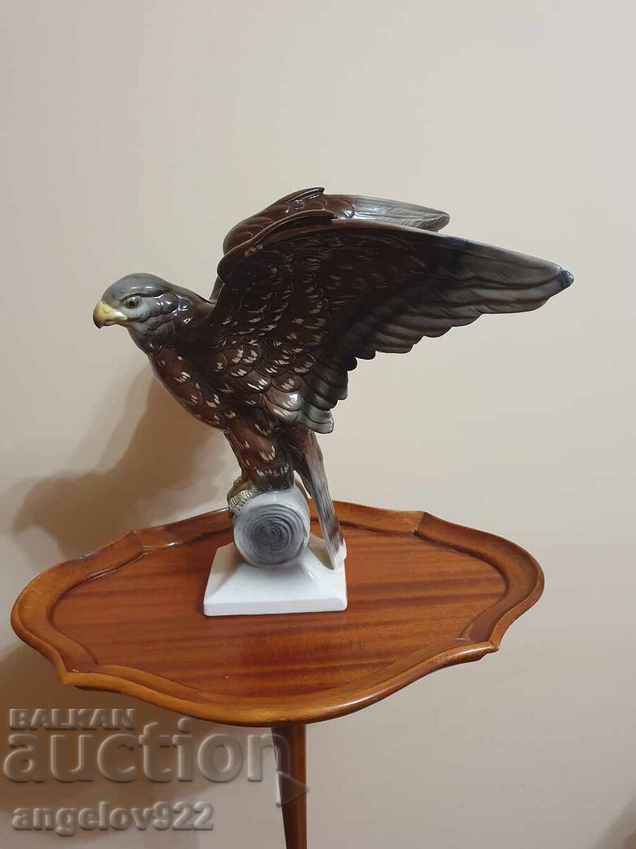 Πανέμορφο πορσελάνινο αγαλματίδιο με σημάδια!!! Πανέμορφο πορσελάνινο αγαλματίδιο με σημάδια!!!