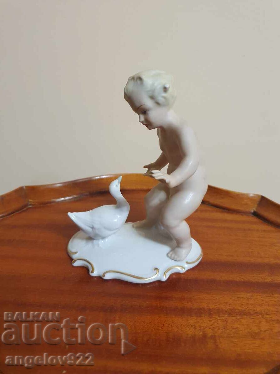 Figura din porțelan german Schau Bach Kunst cu preț € 3.50 | 6.85 BGN