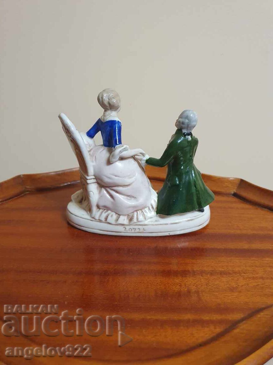 Livrarea Figurină statuetă veche din porțelan german!!!