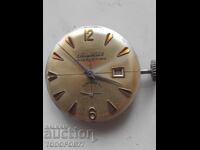 Механизъм от стар ръчен часовник