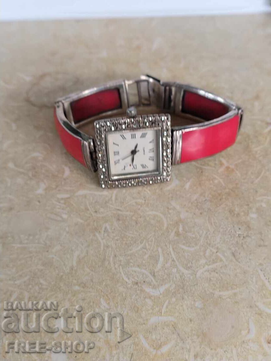 Licitație Argint 925 cu pietricele pe carcasă - Funcționează