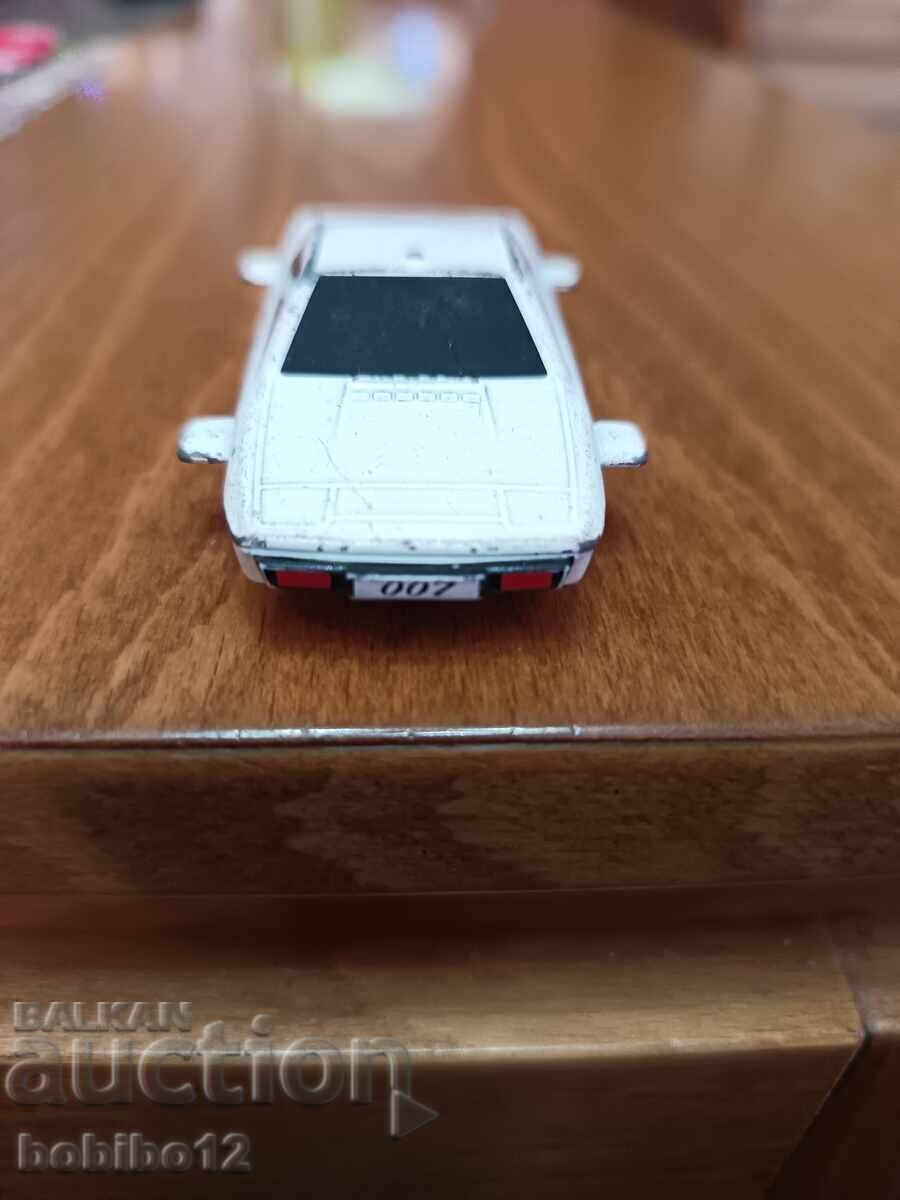 Cărucior metalic JAMES BOND 007 LOTUS ESPRIT