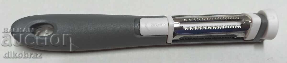 5five Grey Squirrel, 20cm - for 4 Euros new, unused