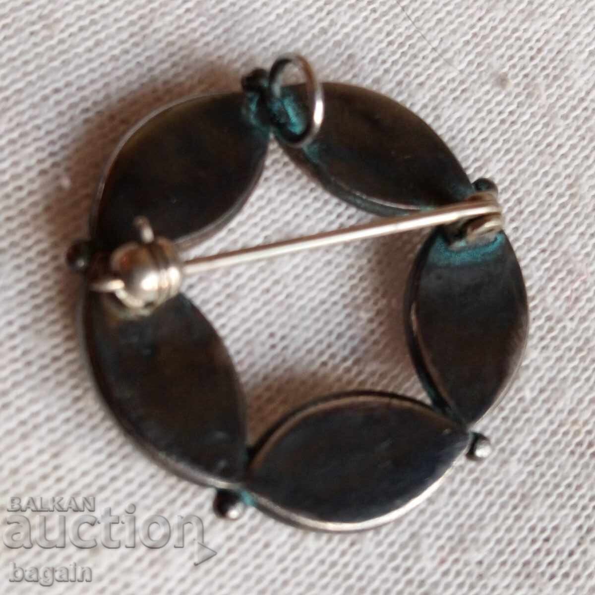 Broșă unică cu corali. Argint - 6 Broșă unică cu corali. Argint - 6