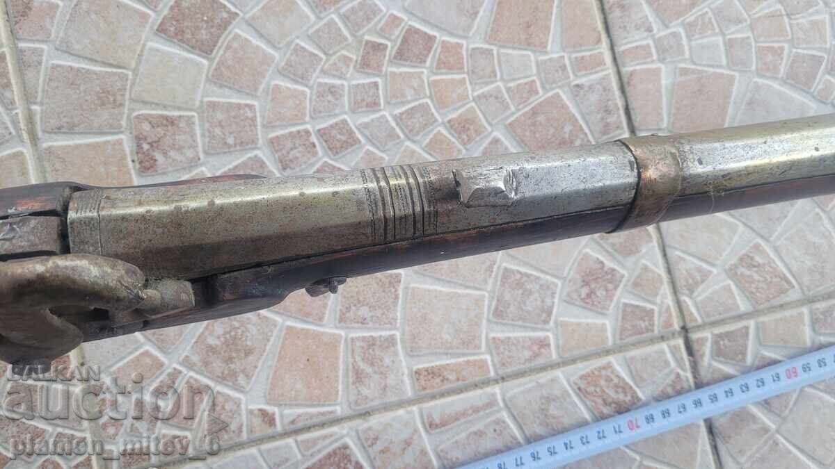 Доставка на Пушка, кремъклийка, шишане, бойлия