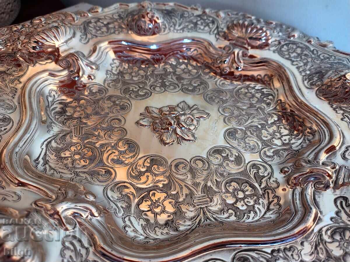 Delivery of Beautiful Italian Silver-Plated Fruit Bowl Delivery of Beautiful Italian Silver-Plated Fruit Bowl