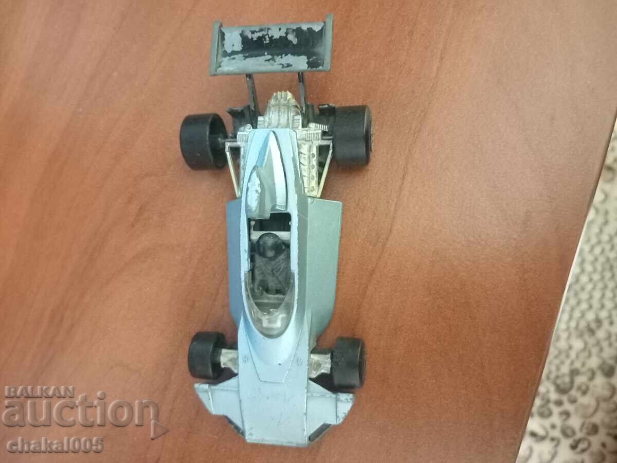 Алуминиева играчка