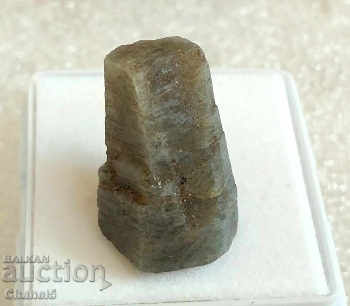 ЕСТЕСТВЕН НЕОБРАБОТЕН СИНЬО-ЗЕЛЕН САПФИР - (263) с цена € 14.83 | 29.00 лв. ЕСТЕСТВЕН НЕОБРАБОТЕН СИНЬО-ЗЕЛЕН САПФИР - (263) с цена € 14.83 | 29.00 лв.