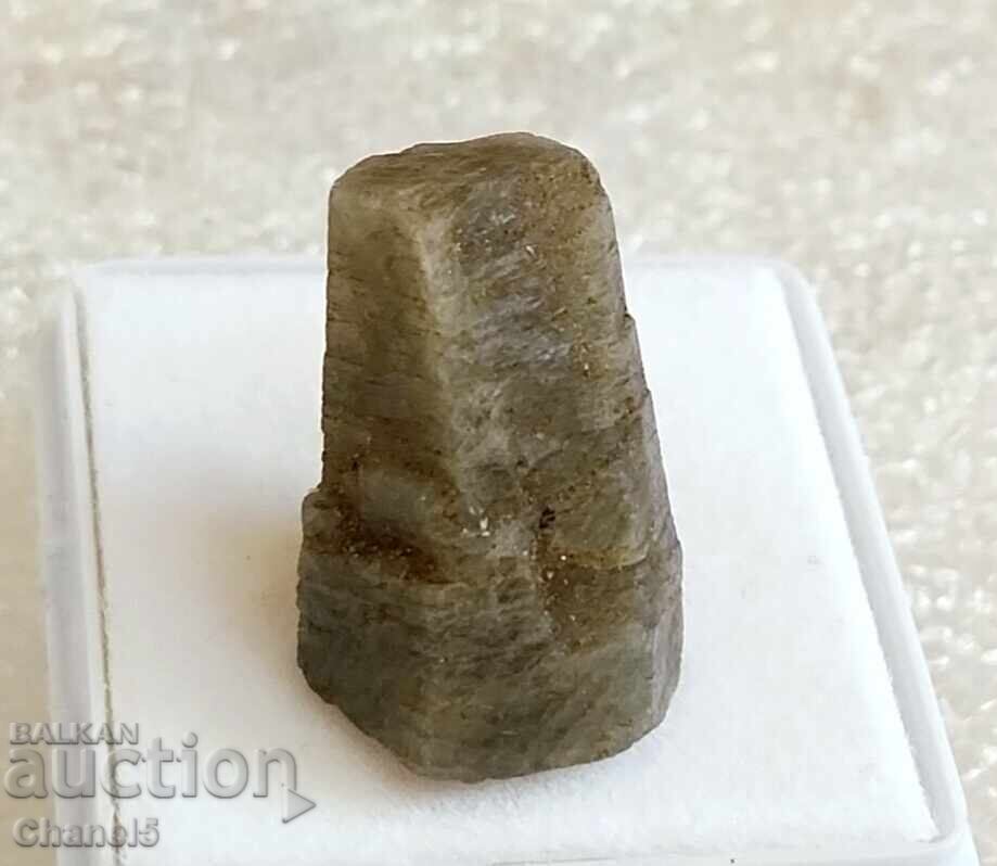 Аукцион ЕСТЕСТВЕН НЕОБРАБОТЕН СИНЬО-ЗЕЛЕН САПФИР - (263) Аукцион ЕСТЕСТВЕН НЕОБРАБОТЕН СИНЬО-ЗЕЛЕН САПФИР - (263)