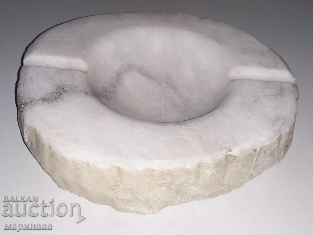 Аукцион СТАР ПЕПЕЛНИК ЗА ПУРИ. МРАМОР. 1,9 КГ