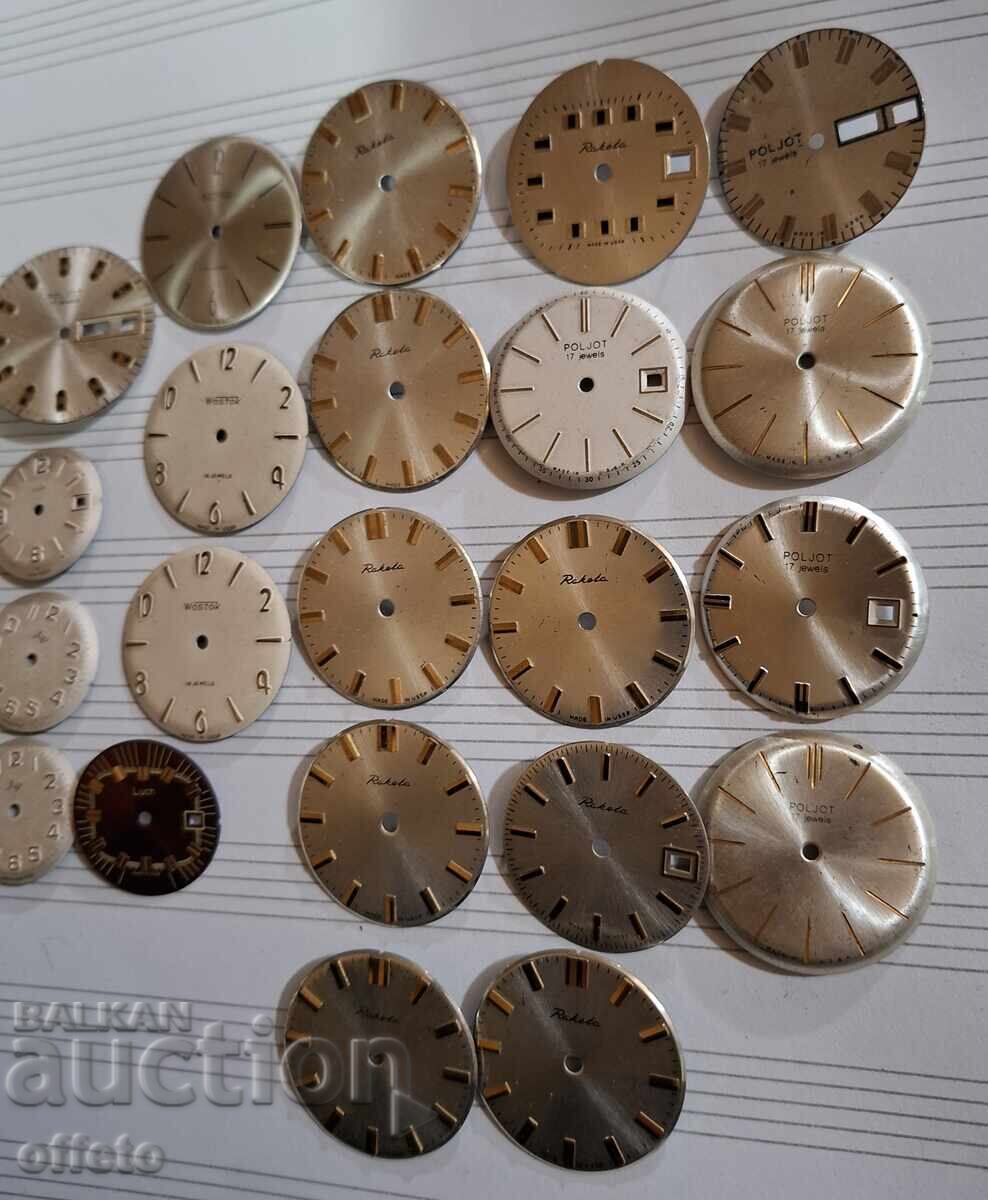 NOI CADRANE DE CEAS cu preț € 11.10 | 21.71 BGN NOI CADRANE DE CEAS cu preț € 11.10 | 21.71 BGN