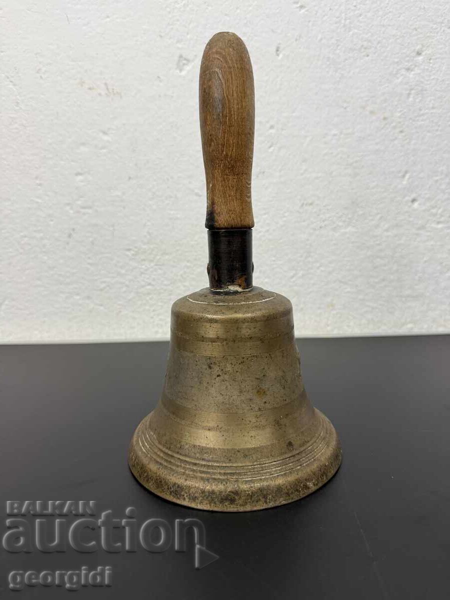 Аукцион Голяма ръчна палубна камбана / звънец. №7789 Аукцион Голяма ръчна палубна камбана / звънец. №7789