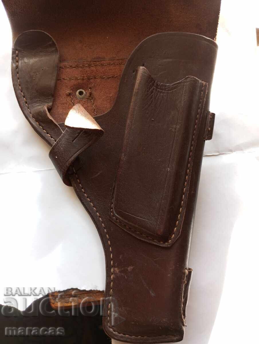 Παλιά δερμάτινη θήκη με τιμή € 16.00 | 31.29 BGN