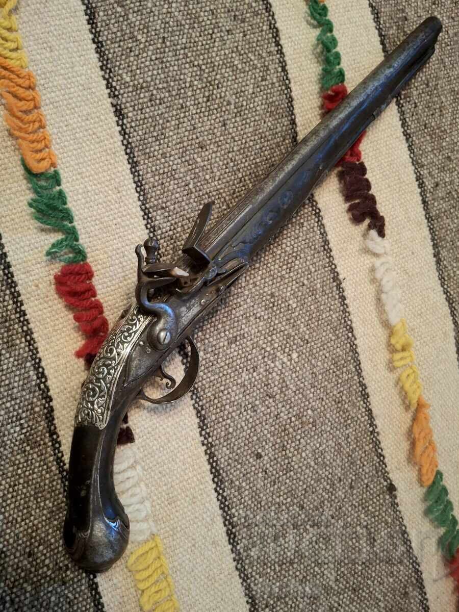 Πυρίτης πιστόλι, τουφέκι, σασί, μπόιλι, πυριτόλιθο