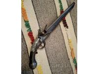 Flintlock pistol, rifle, shishane (a type of rifle), boylia (a type of rifle), flintlock rifle