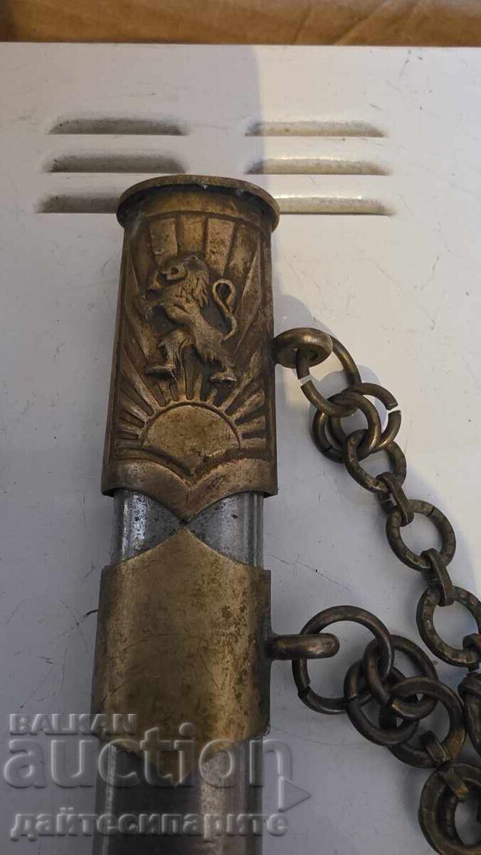 Licitație Sabie veche de cursant cu teacă