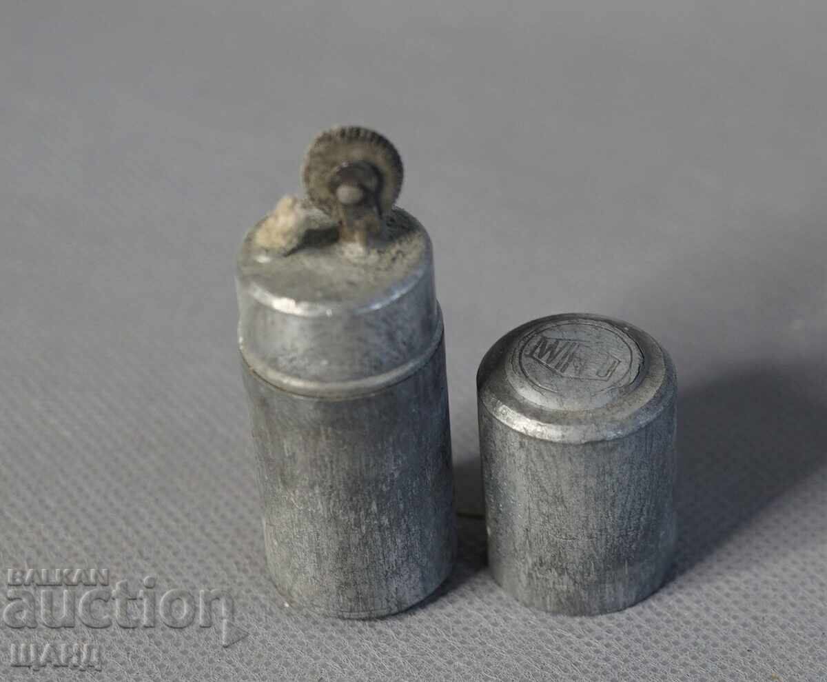 Al Doilea Război Mondial WIFEU Brichetă veche pe benzină Al Doilea Război Mondial WIFEU Brichetă veche pe benzină