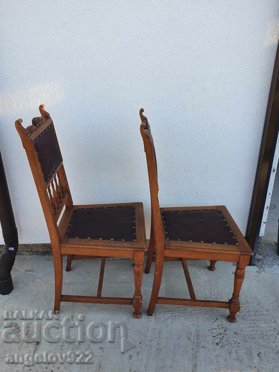 Delivery of Beautiful vintage wooden chairs, solid wood!!!