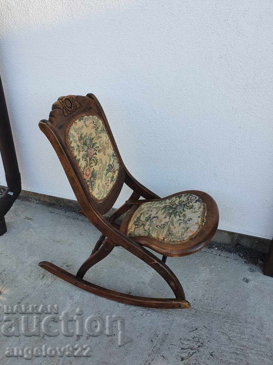 Scaun balansoar pliabil din lemn vintage masiv!!! Scaun balansoar pliabil din lemn vintage masiv!!!