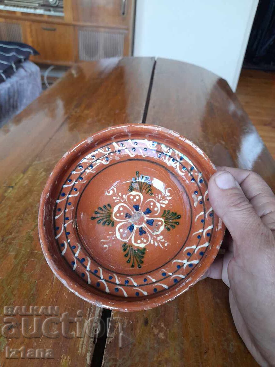 Livrarea Oală veche din ceramică Livrarea Oală veche din ceramică