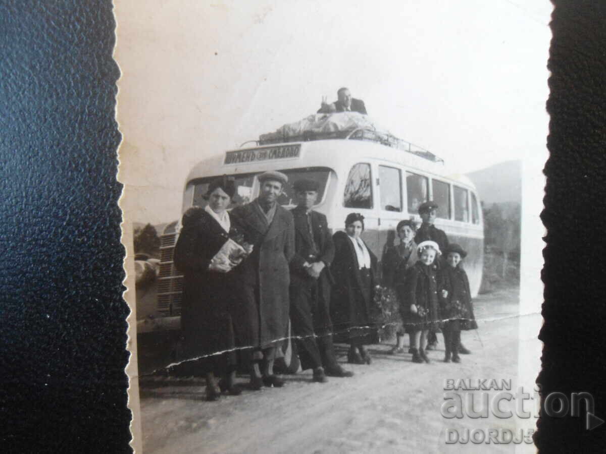 Παλιά φωτογραφία, Στο μοναστήρι των Αγίων Κυρίλλου και Μεθοδίου, Πρεσλάβου