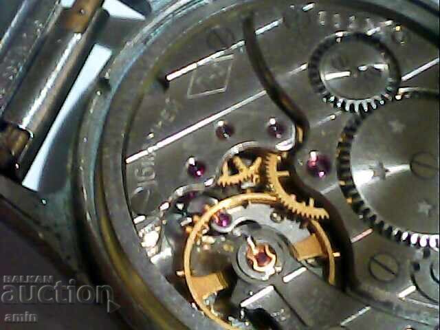 Delivery of Old Russian 4-hour Mayak watch, works perfectly Delivery of Old Russian 4-hour Mayak watch, works perfectly