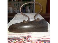 Model rar de fier de călcat din secolul al XIX-lea