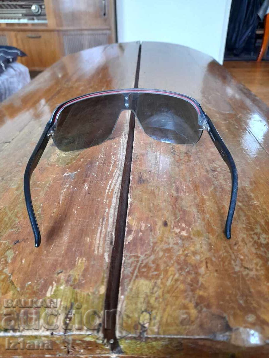 Delivery of Old Carrera sunglasses