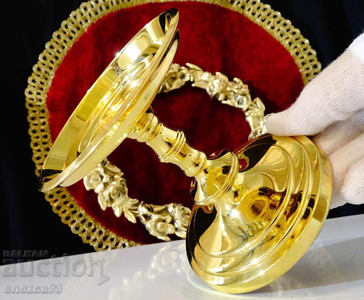 Auction  Gilded bronze PartyLite Falmouth model candlestick