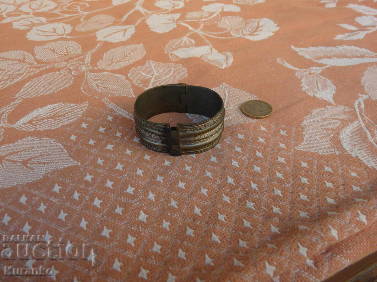 Αυθεντικό βραχιόλι εποχής Αναγέννησης με τιμή € 20.00 | 39.12 BGN